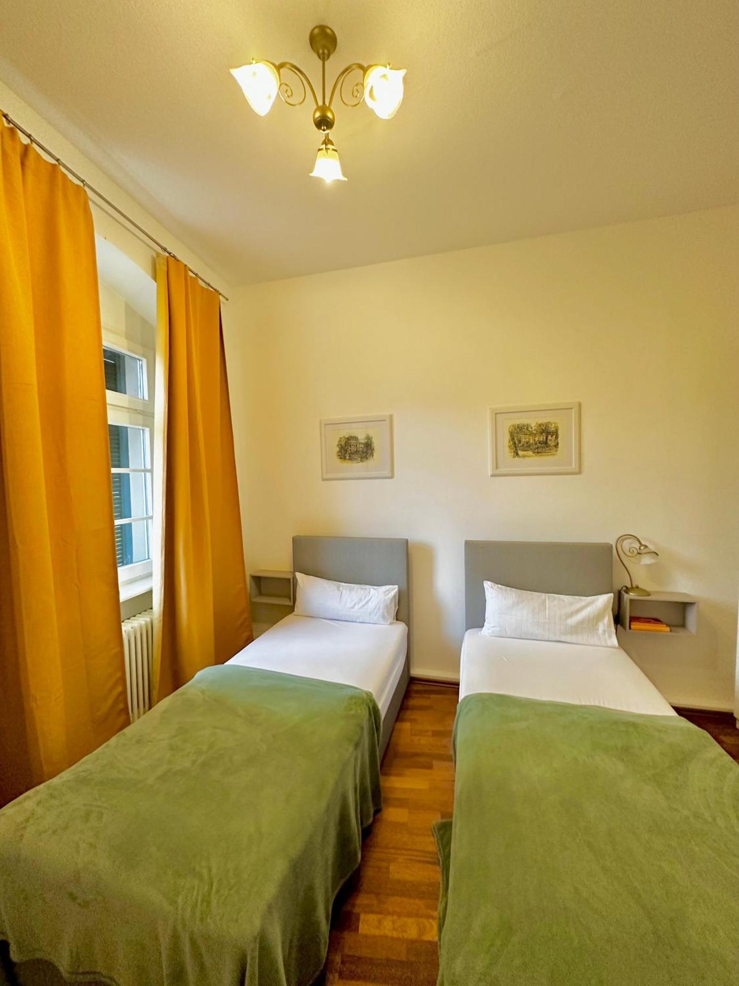 Hirsch Appartements Baden-Baden Kültér fotó